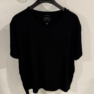 Cozy Earth Women’s Black Short-Sleeve Pocket Tee